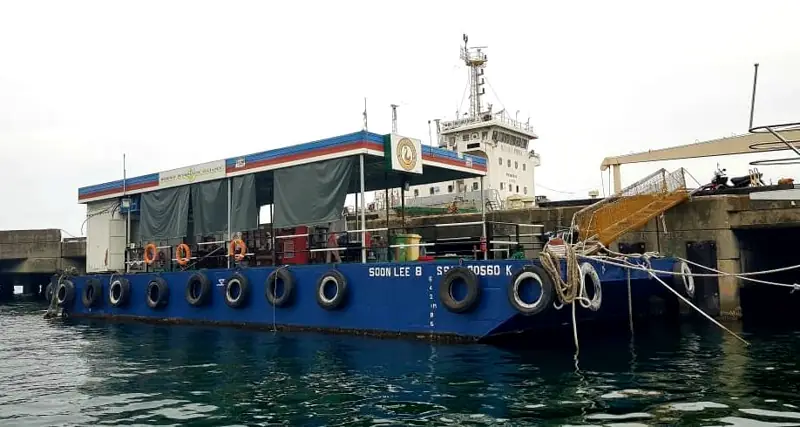 Soon Lee 8, floating barge