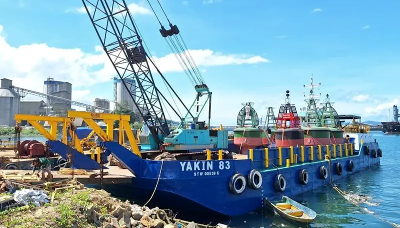 Yakin 83, landing craft
